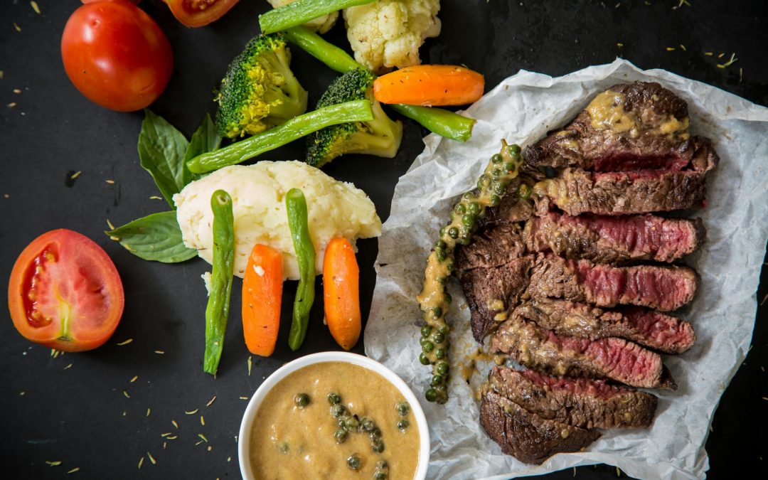 Perbedaan Tingkat Kematangan Steak, Mana yang Lebih Nikmat?