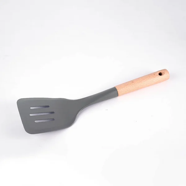 SLOTTED TURNER
